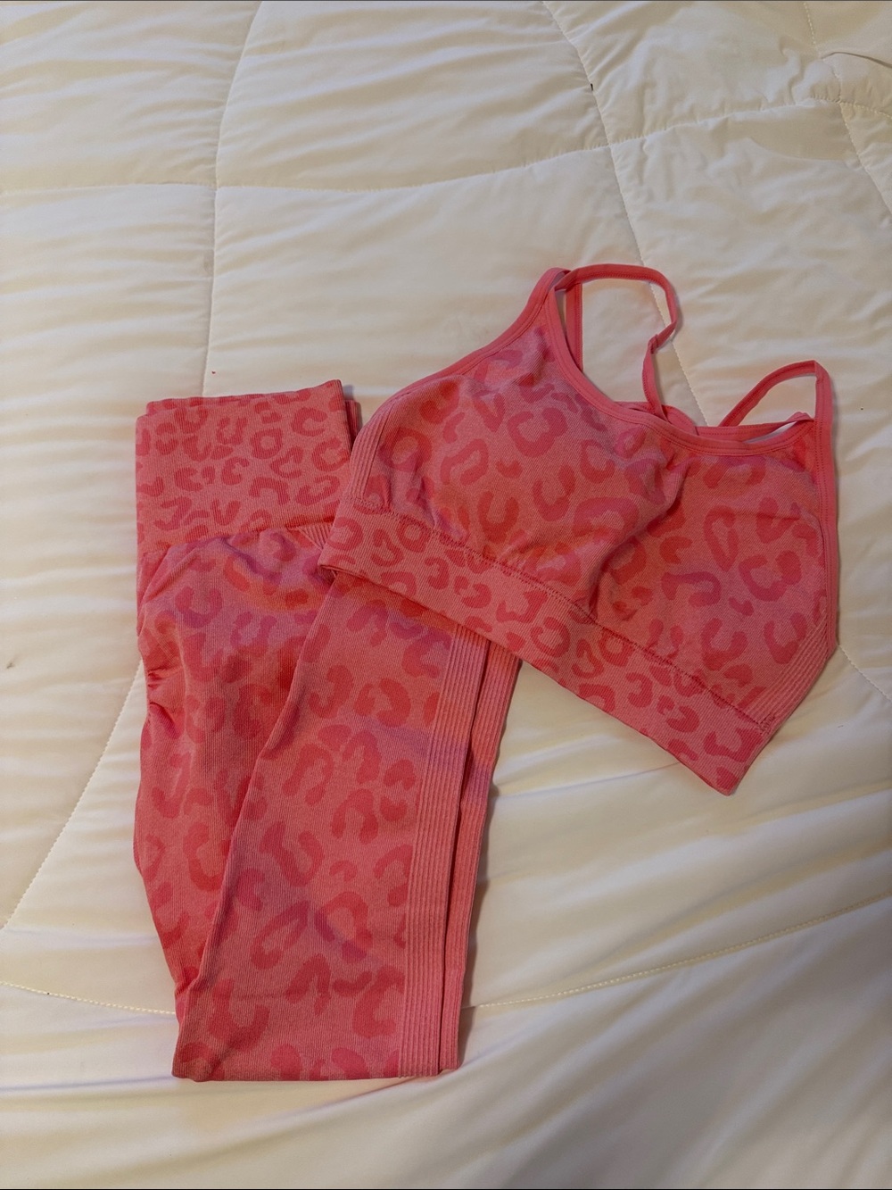 SHEIN Coral Pink Leopard Seamless Sports Bra & Leggings Set